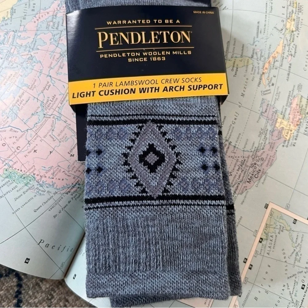 Pendleton NWT UNISEX Heritage Blue Light Cushion Moisture Wicking Soft Lambswool